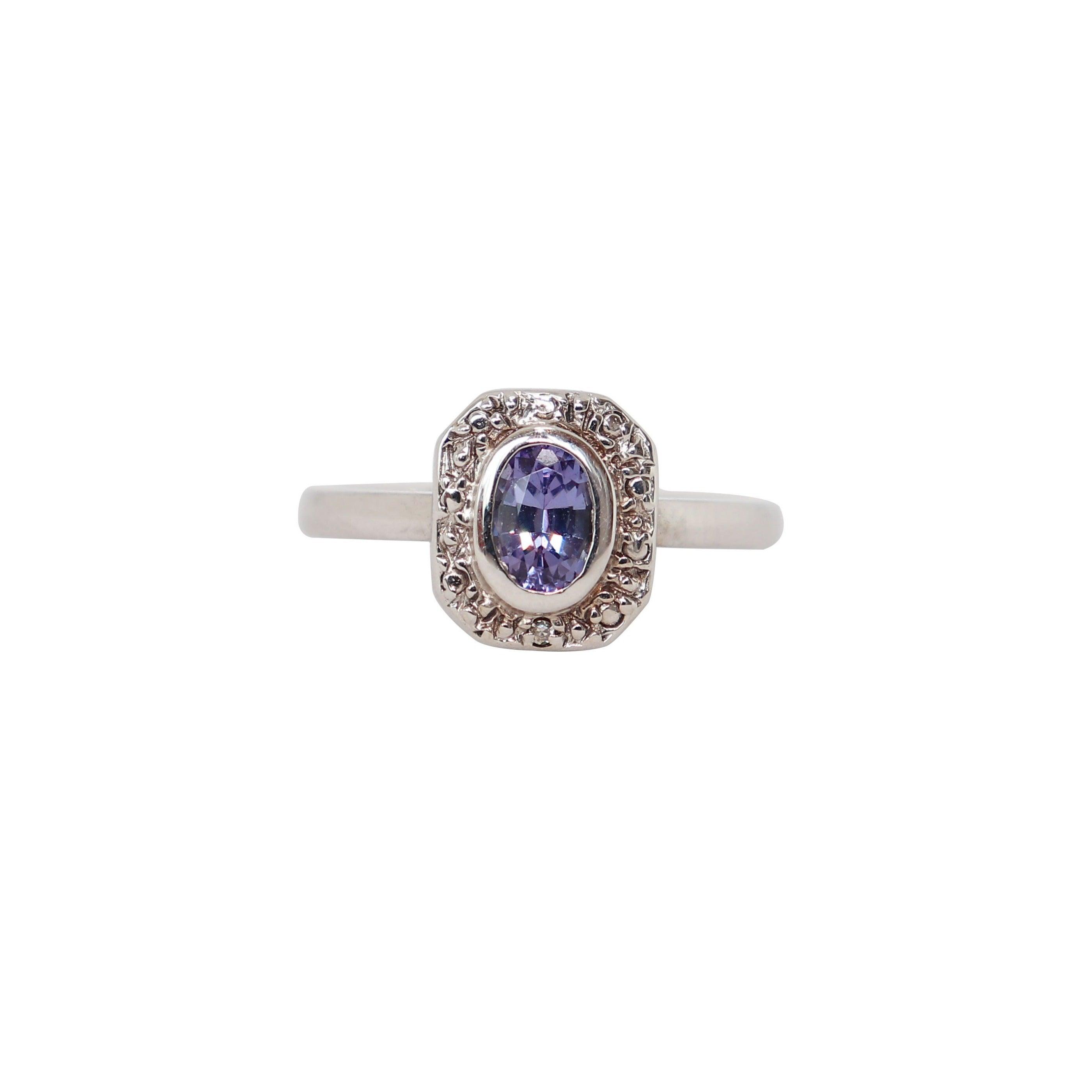 White Gold Oval Tanzanite Vintage Ring